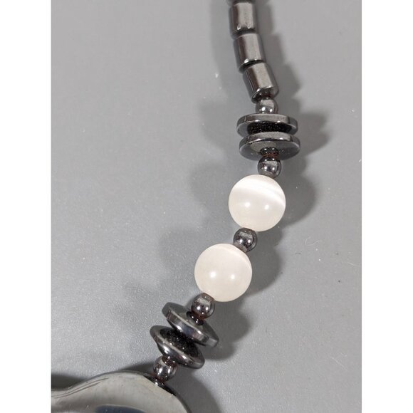 Artisan Boho Western White Glass Cats Eye Gray Hematite Stone Heart Necklace 18" - Picture 5 of 8